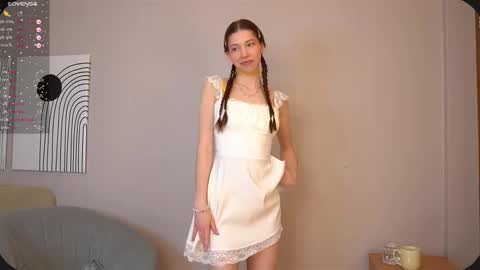 Snapshot of happyvivy chatting on 02/17/25, 08:09 Vivy online show from 02/17/25, 08:09