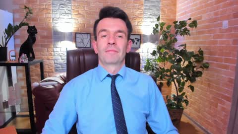 Steve online show from 01/16/25, 02:51