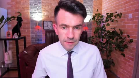 Steve online show from 02/06/25, 02:04