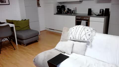 Chris online show from 12/15/25, 01:32