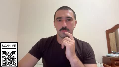 Snapshot of hard_to_obey chatting on 09/10/25, 06:08 Vadim online show from 09/10/25, 06:08