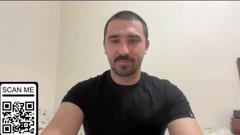 Snapshot of hard_to_obey chatting on 09/19/25, 07:25 Vadim online show from 09/19/25, 07:25