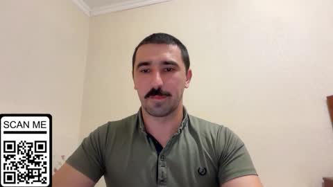 Snapshot of hard_to_obey chatting on 09/27/25, 06:02 Vadim online show from 09/27/25, 06:02