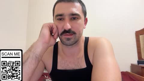 Snapshot of hard_to_obey chatting on 09/29/25, 06:57 Vadim online show from 09/29/25, 06:57