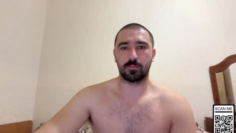 Snapshot of hard_to_obey chatting on 10/19/25, 07:03 Vadim online show from 10/19/25, 07:03
