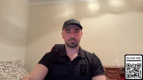 Snapshot of hard_to_obey chatting on 04/27/26, 06:06 Vadim online show from 04/27/26, 06:06