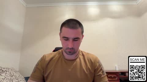 Snapshot of hard_to_obey chatting on 05/07/26, 06:02 Vadim online show from 05/07/26, 06:02