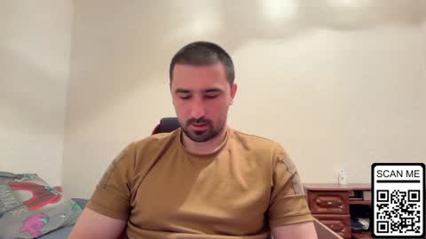 Snapshot of hard_to_obey chatting on 05/15/26, 06:26 Vadim online show from 05/15/26, 06:26