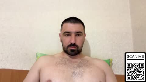 Snapshot of hard_to_obey chatting on 06/02/26, 07:27 Vadim online show from 06/02/26, 07:27