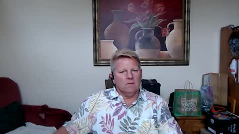 Steele and Cassie online show from 12/21/25, 07:32