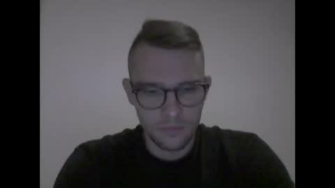 Snapshot of hardboylovemilfmoom chatting on 10/01/25, 06:58 hardboylovemilfmoom online show from 10/01/25, 06:58