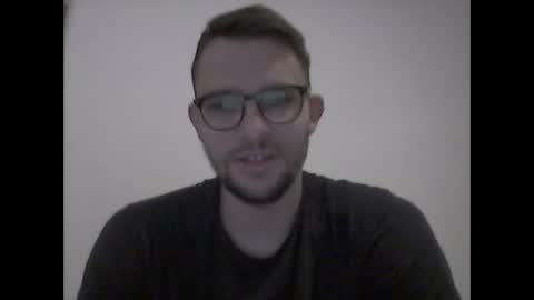 Snapshot of hardboylovemilfmoom chatting on 05/16/26, 05:48 hardboylovemilfmoom online show from 05/16/26, 05:48