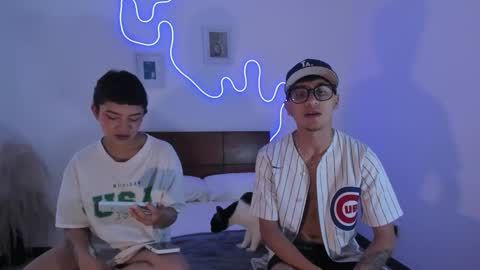 kade and demi independent models online show from 02/08/26, 10:57