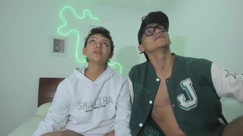 kade and demi independent models online show from 04/07/26, 12:11