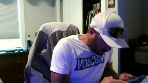 Snapshot of hardcoresinner chatting on 09/17/25, 11:28 Sinner online show from 09/17/25, 11:28