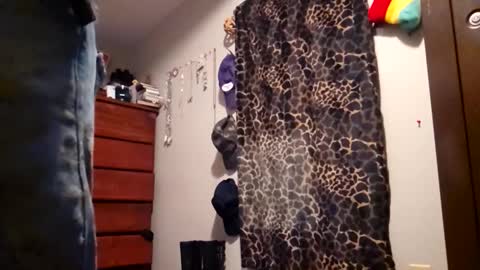 Snapshot of hardfastandrough chatting on 02/21/26, 01:39 Funsize online show from 02/21/26, 01:39