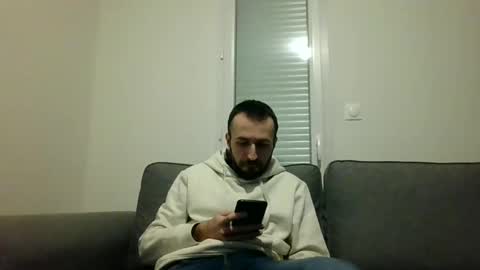 Mika online show from 03/02/25, 11:31