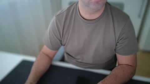 Snapshot of hardmodeonly chatting on 11/07/25, 10:59 Luca Velour online show from 11/07/25, 10:59