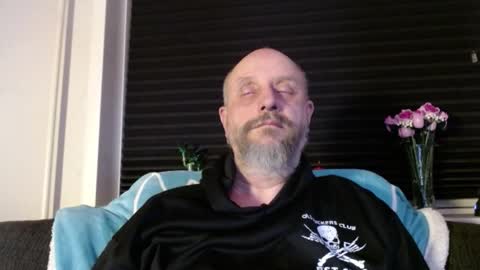 MrLazy online show from 02/03/26, 06:46