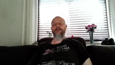 MrLazy online show from 04/28/26, 10:31