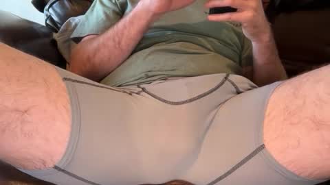 Snapshot of hardtexan220 chatting on 11/16/25, 09:53 hardtexan220 online show from 11/16/25, 09:53