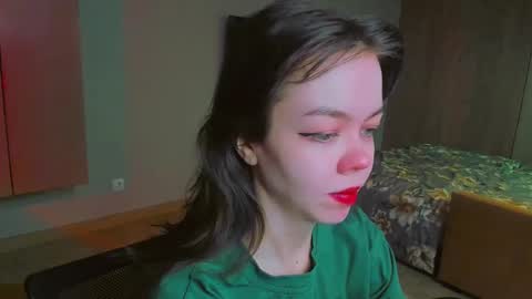 Snapshot of haribo_asmr chatting on 01/07/25, 10:11 Miss Hari online show from 01/07/25, 10:11