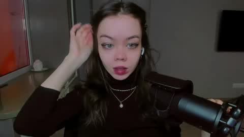 Snapshot of haribo_asmr chatting on 02/19/25, 08:12 Miss Hari online show from 02/19/25, 08:12