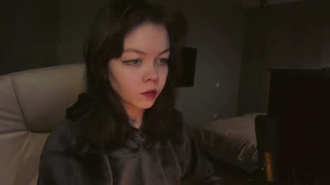 Snapshot of haribo_asmr chatting on 10/06/25, 09:51 Miss Hari online show from 10/06/25, 09:51