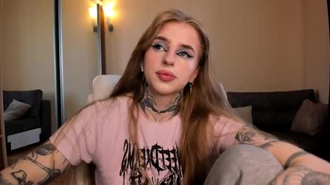 Julia online show from 03/27/26, 05:24