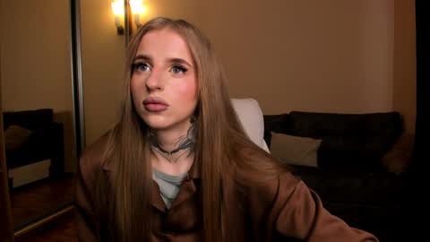 Julia online show from 04/07/26, 05:08