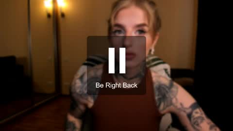 Snapshot of harley_kimm chatting on 05/26/26, 04:52 Julia online show from 05/26/26, 04:52