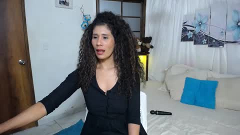 harley_quinns1 online show from 01/21/25, 10:30