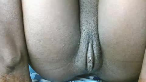 harleys_ebony online show from 12/25/24, 07:57