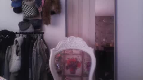 Snapshot of harly_queen77 chatting on 05/14/26, 06:15 Harly online show from 05/14/26, 06:15
