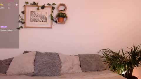 Harmony    Please help me to reach 100 thumbs up online show from 12/06/24, 04:47