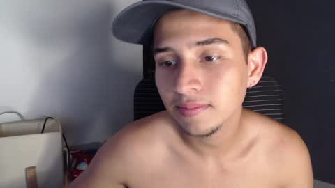 Snapshot of harold_18_ chatting on 04/21/26, 05:50 harold_18_ online show from 04/21/26, 05:50