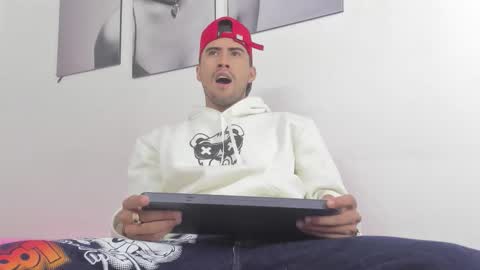 harold_999 online show from 11/06/25, 08:43