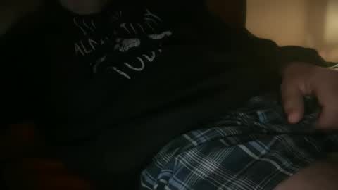 Snapshot of haroldhaller chatting on 11/24/25, 01:44 Harry H online show from 11/24/25, 01:44