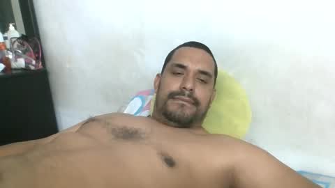 Snapshot of harpechediaz chatting on 09/29/25, 06:46 ricardo online show from 09/29/25, 06:46