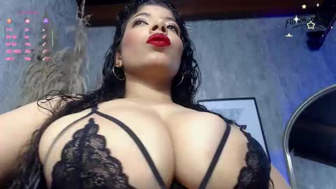 harper_ziu online show from 12/01/25, 12:10