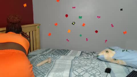 Snapshot of harriegrovin chatting on 01/22/25, 05:48 Grovin online show from 01/22/25, 05:48