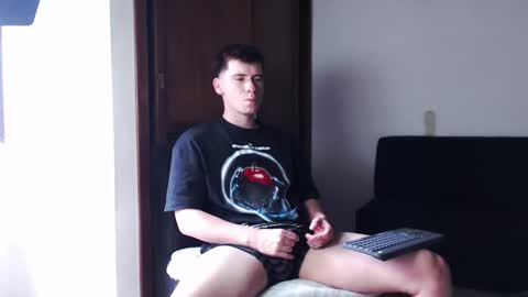 Snapshot of harry_brown2324 chatting on 09/13/25, 04:40 Sebastian online show from 09/13/25, 04:40