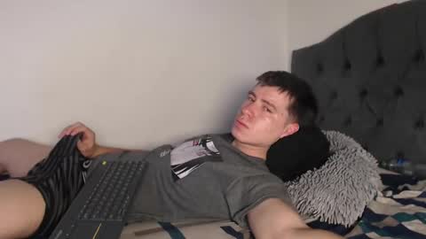 Snapshot of harry_brown2324 chatting on 09/21/25, 08:54 Sebastian online show from 09/21/25, 08:54