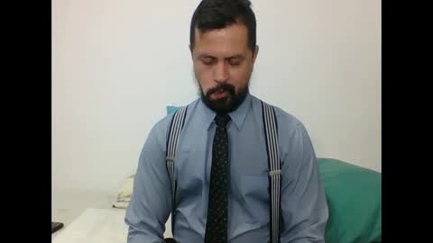 Snapshot of harry_goldenmillerx10fun chatting on 01/15/25, 07:12  Harry    online show from 01/15/25, 07:12