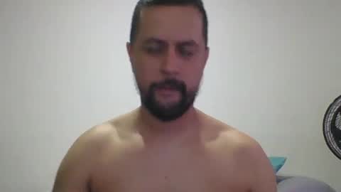 Snapshot of harry_goldenmillerx10fun chatting on 07/17/26, 10:36 Harry online show from 07/17/26, 10:36