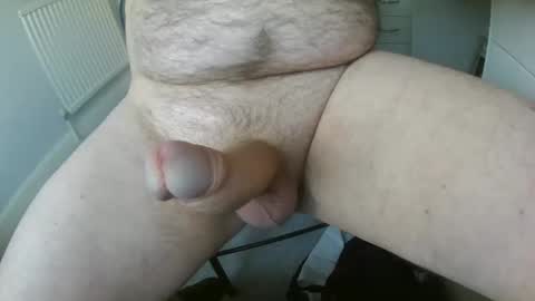 Snapshot of harryhairybod chatting on 10/27/25, 12:31 harryhairybod online show from 10/27/25, 12:31