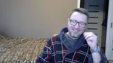 Snapshot of harrysnake chatting on 12/08/24, 08:09 HarrySnake online show from 12/08/24, 08:09