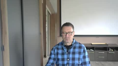 Snapshot of harrysnake chatting on 10/10/25, 08:13 HarrySnake online show from 10/10/25, 08:13