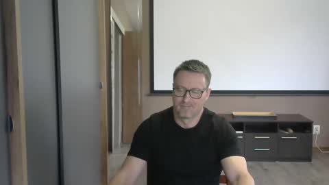 Snapshot of harrysnake chatting on 11/09/25, 08:23 HarrySnake online show from 11/09/25, 08:23