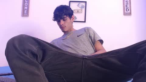 harry thomson online show from 03/10/25, 07:21